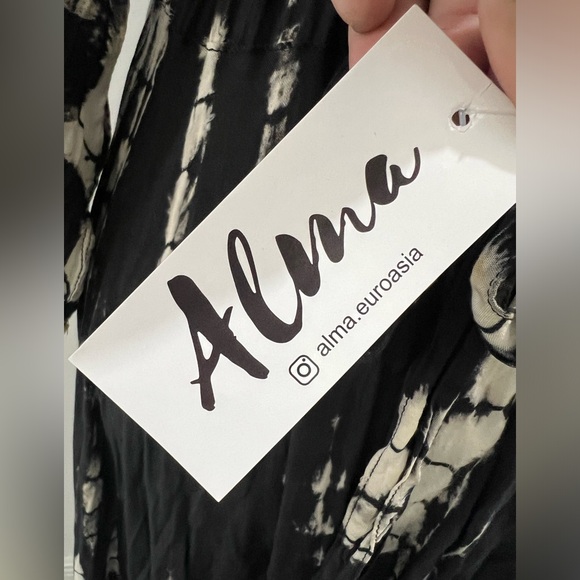 Alma Euroasia Wrap Tie Die Dress with Ruffle High Low skirt NWT One size - Picture 9 of 11